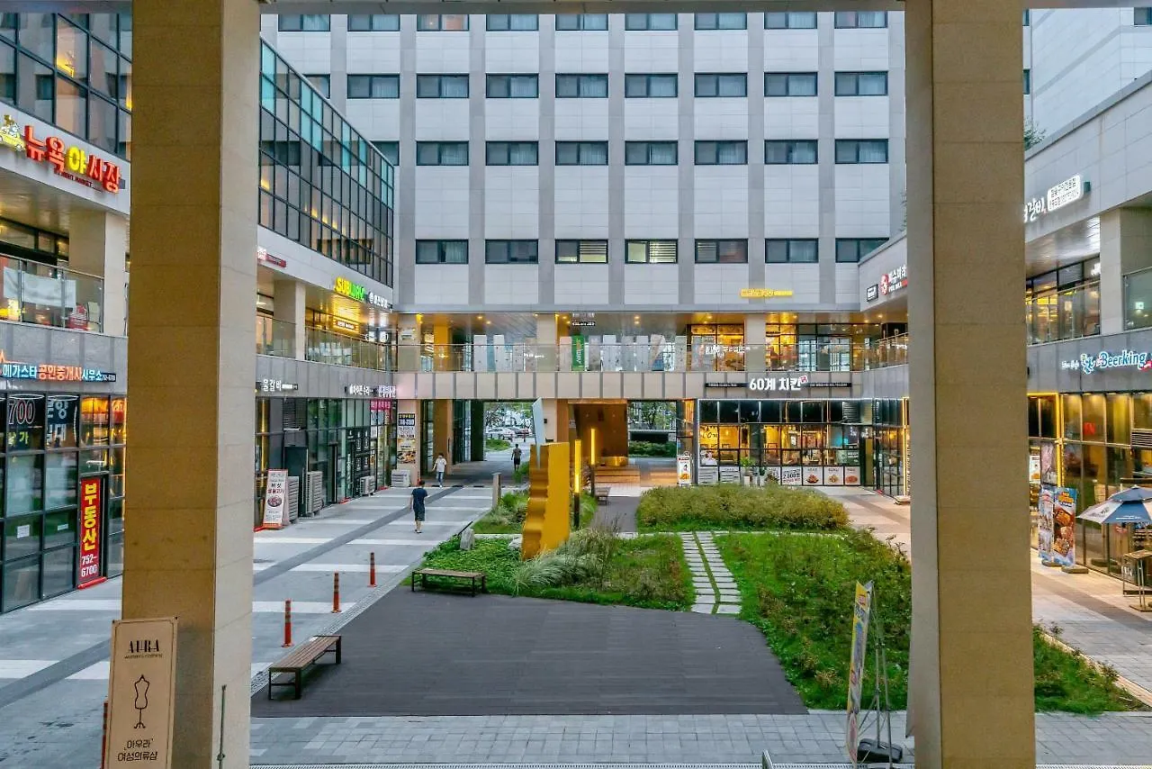 ****  Days Hotel & Suites By Wyndham Incheon Airport South Korea
