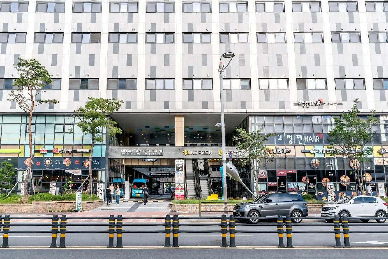 Days Hotel & Suites By Wyndham Incheon Airport 4*,