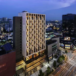 Mercure Ambassador Hongdae 4* ソウル特別市