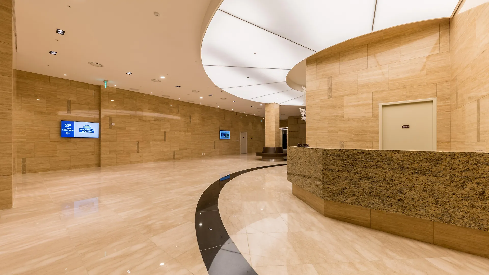 Days Hotel & Suites By Wyndham Incheon Airport 4*,  Corea del Sur