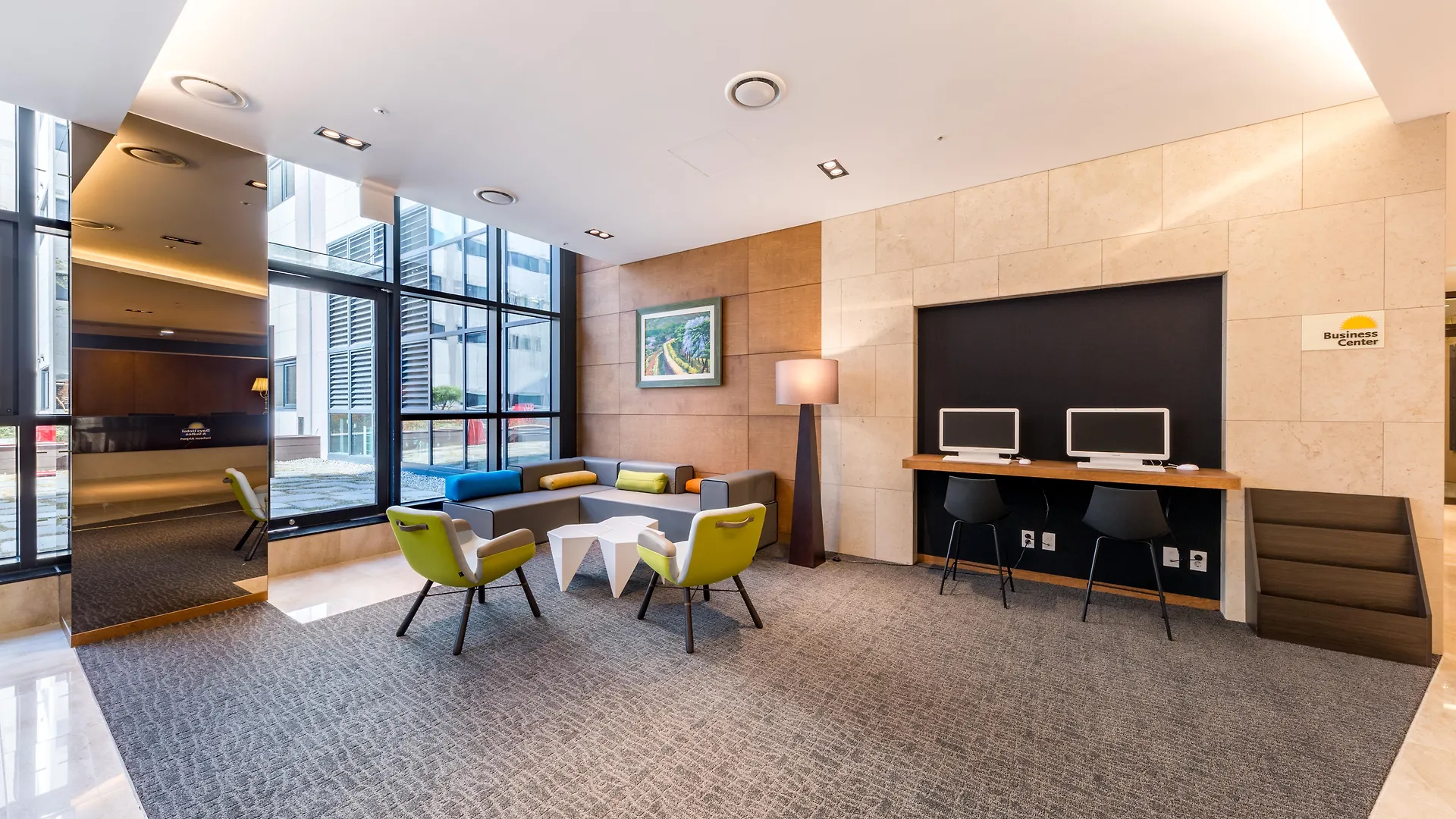 Days Hotel & Suites By Wyndham Incheon Airport 4*,