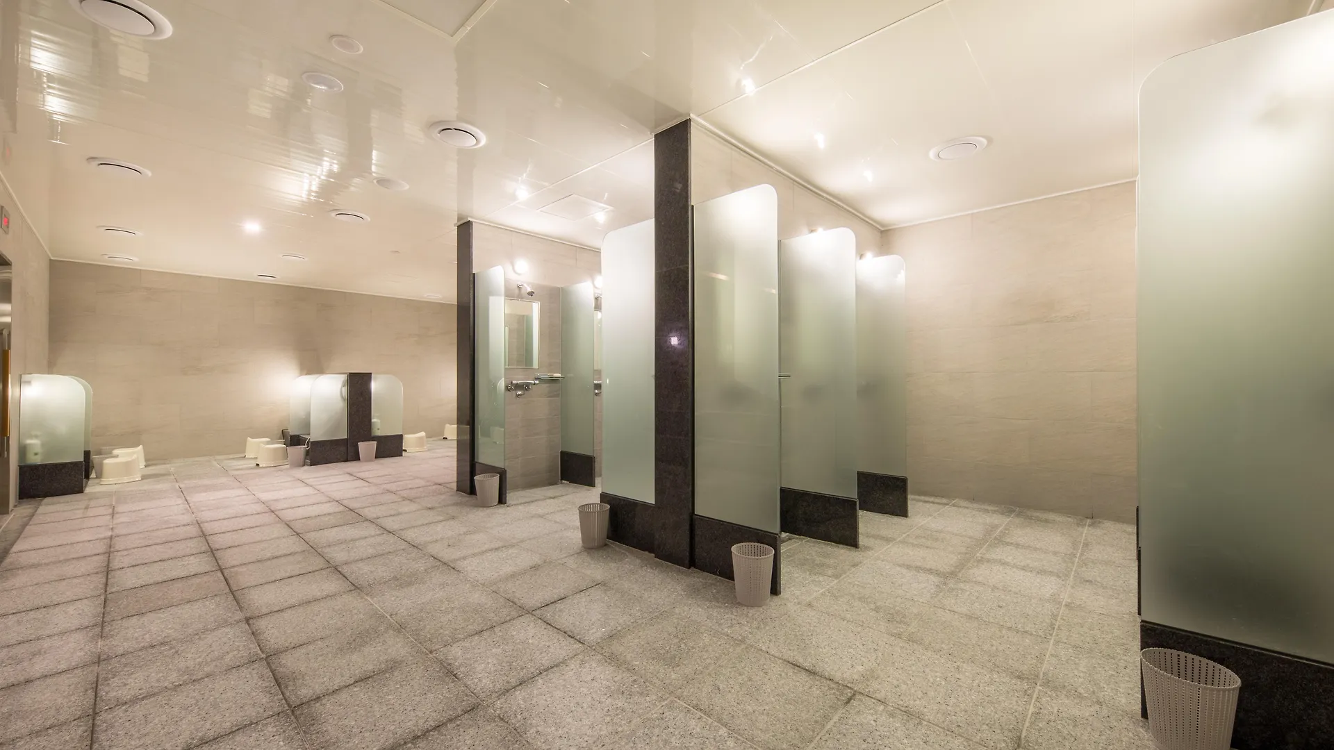 Days Hotel & Suites By Wyndham Incheon Airport 4*,