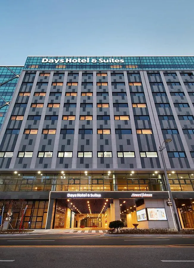 Days Hotel & Suites By Wyndham Incheon Airport 4*,