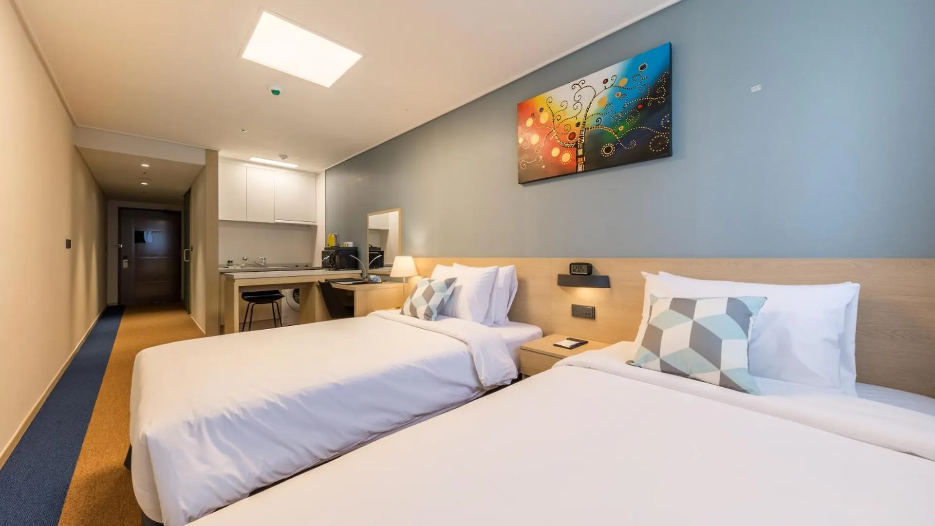 Days Hotel & Suites By Wyndham Incheon Airport