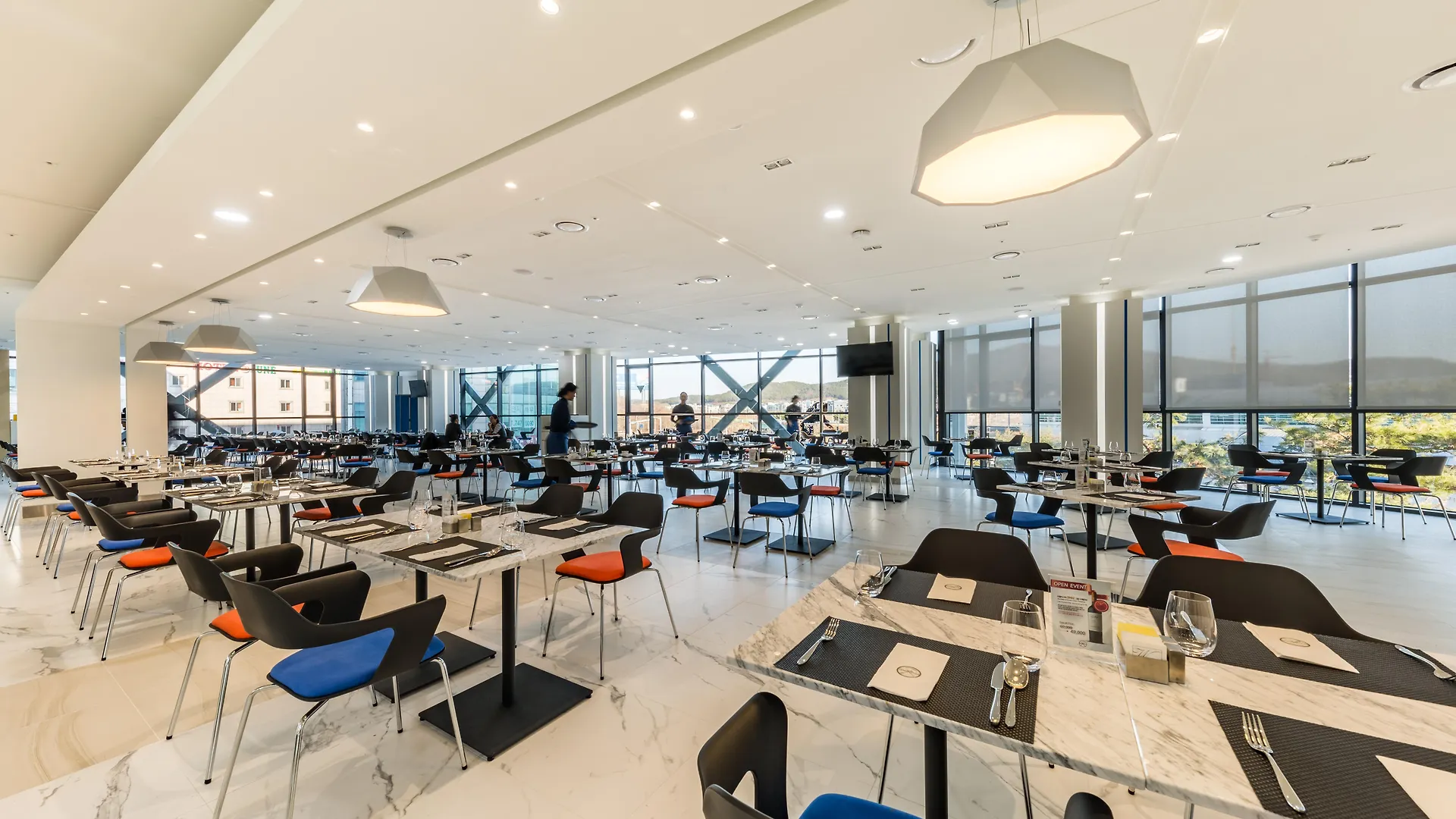 Days Hotel & Suites By Wyndham Incheon Airport 4*,