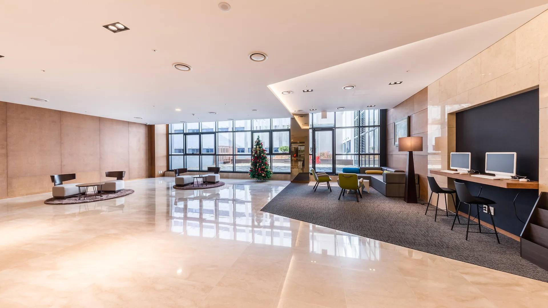 Days Hotel & Suites By Wyndham Incheon Airport