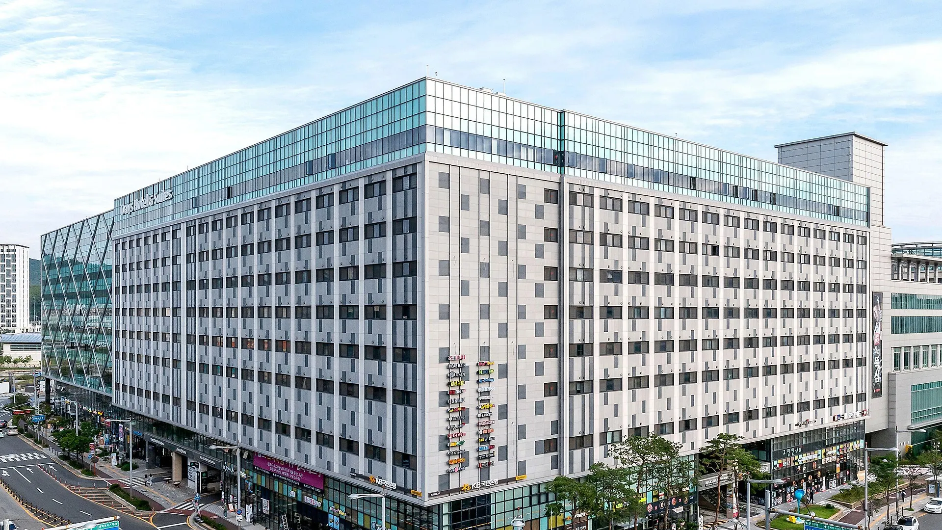 Days Hotel & Suites By Wyndham Incheon Airport 4*,  South Korea