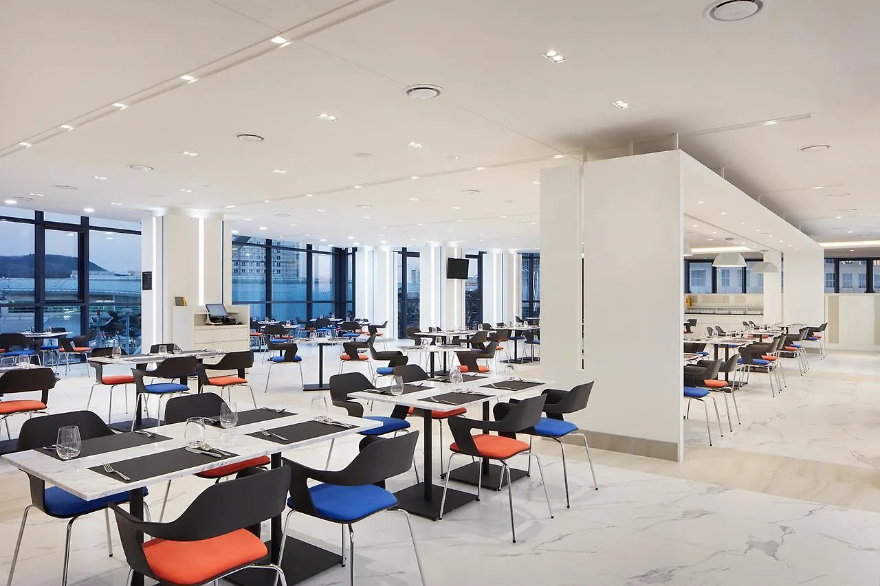 Days Hotel & Suites By Wyndham Incheon Airport 4*,